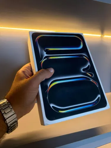 iPad Pro M5 11 256GB - Wi-Fi + celular 5g - nota fiscal + 1 ano de garantia