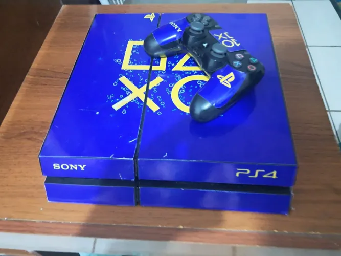 Ps4 desbloqueado versão 12.02 com alguns jogos