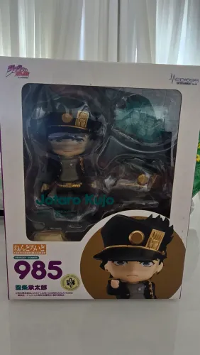 Nendoroid 986 Jotaro Kujo - Jojo's bizarre Adventure