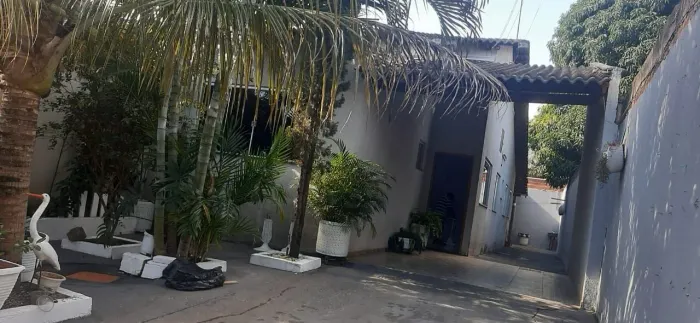 Venda casa muito boa localização maravilhosa