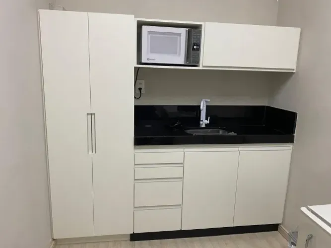 Armário para Copa Completo com Aéreos e Torre Lateral em MDF Branco TX