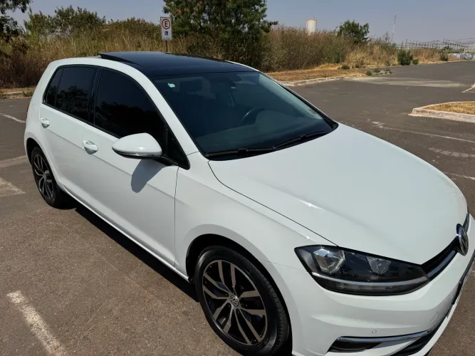 Volkswagen Golf Comfort. 200 TSI 1.0 Flex 12V Aut. 2018