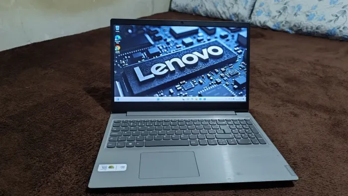 Notebook Lenovo CORE i3 8ª GERAÇÃO RAM 4GB SSD 128 GB 