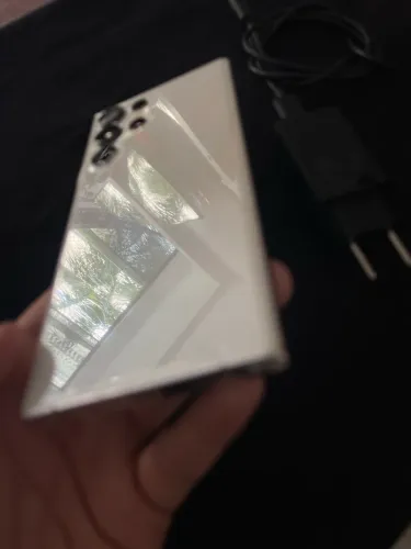 S22 ultra com defeito apenas na tela! Aceito trocas em coisas de meu interesse