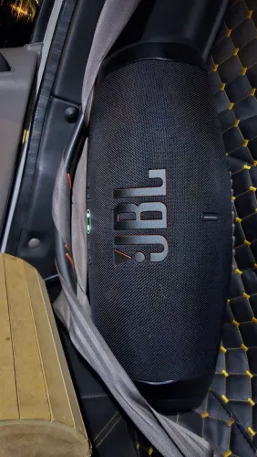 JBL Bombox 3