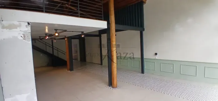 Ponto Comercial - Comercial - No bairro Jardim Apolo - 300m².