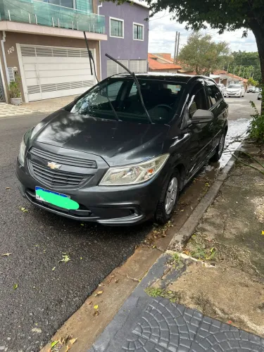 Chevrolet Onix JOY Hatch 1.0 8V Flex Mec. 4P 2017