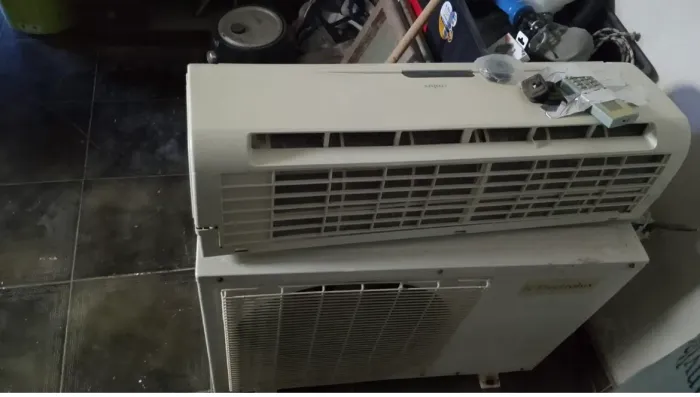 Vendo ar condicionado 12k, Electrolux bem conservado.