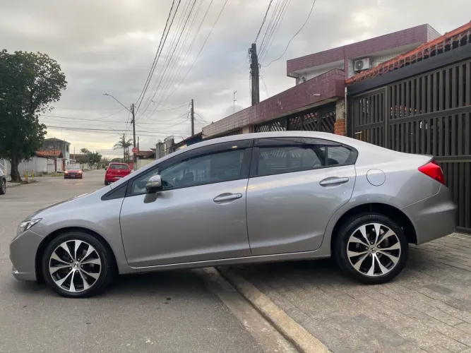 Honda Civic Sedan LXR 2.0 Flexone 16V Aut. 4P 2015