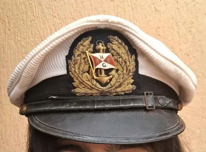 Quepe - Boné de capitão uniforme da Marinha made in Alemanha.