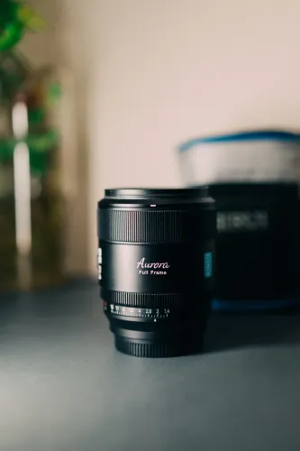 85mm aurora f1.4 sirui L Mount LUMIX