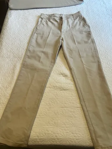 Vende-se Calça bege feminina-número 40
