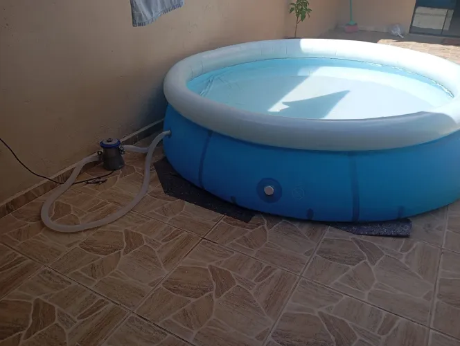 Piscina com filtro