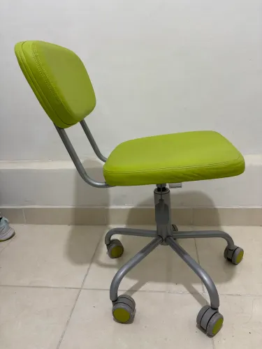 Cadeira giratória 120,00