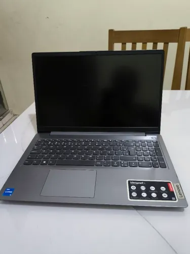 Notebook i5-11th 8g ddr4 256gb nvme fullhd 