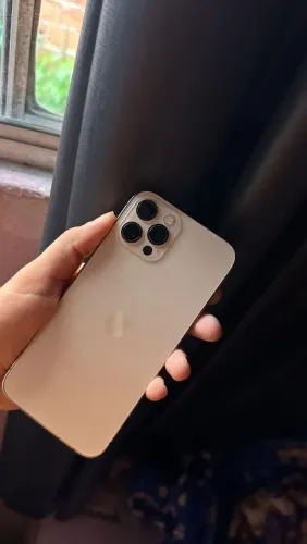 iPhone 12 pro gold