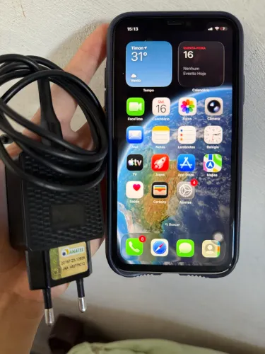 Vendo iPhone 11 64GB Branco por R$700