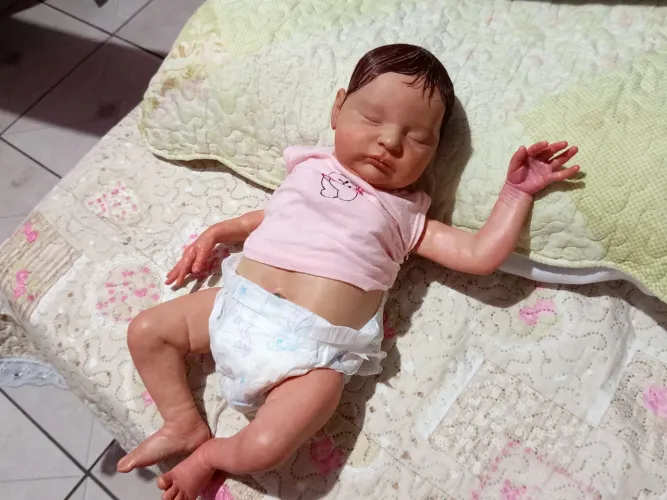 Desapego Bebê Reborn kit Laura