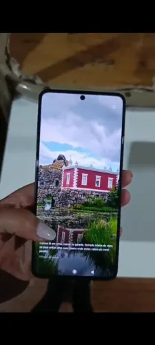 POCO X6 256gb (Está com detalhe na película mas darei uma nova ao comprador)