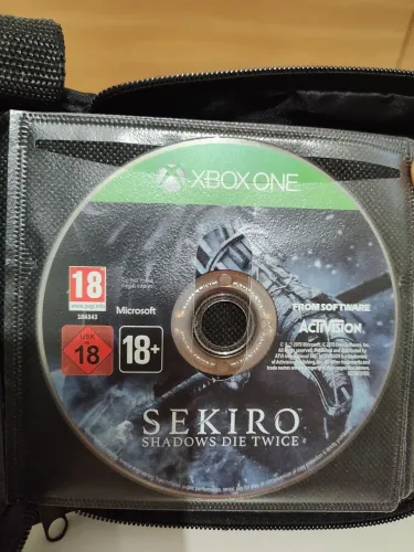 Sekiro Shadows Die Twice Xbox One original discol