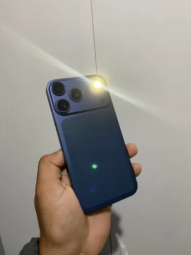 iPhone XR Carcaça 17 pro - 128gb