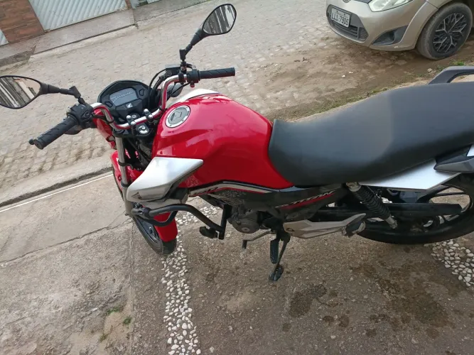 Vendo Titan 160 único dono