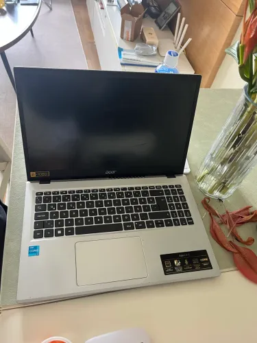 LAPTOP ACER Aspire 3 15 SSD 256gb 8gRAM 2 anos de uso