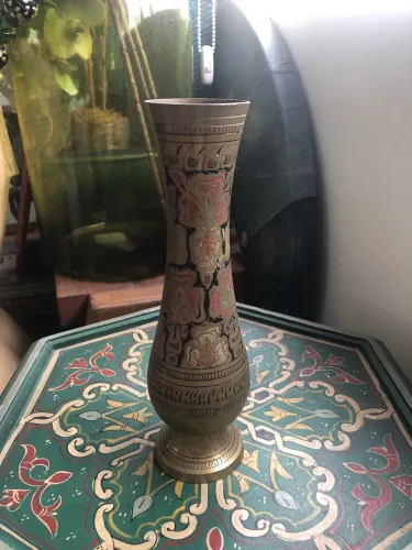 Vaso Latão Estilo Indiano com 26 cm Altura