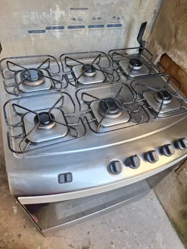 Fogão Brastemp 6 Bocas Inox com Forno Funcionando - Oportunidade