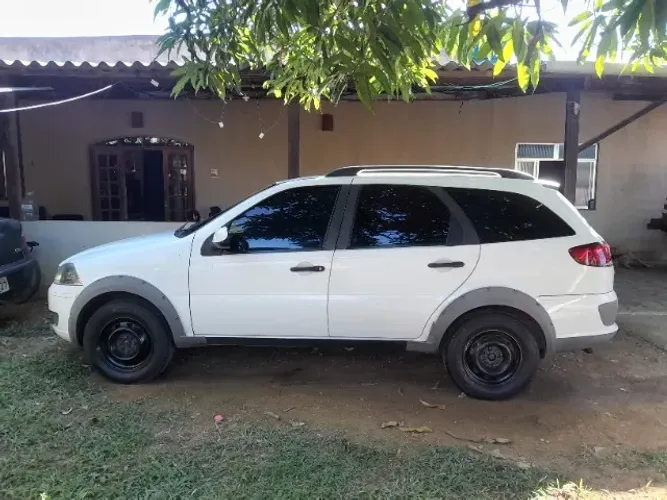 Fiat Palio Weekend Trekking 1.6 Flex 16V 5P 2015
