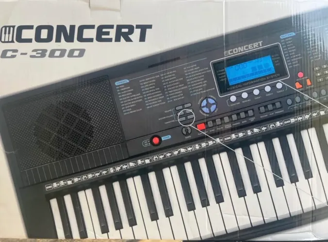 Teclado Concert C-300
