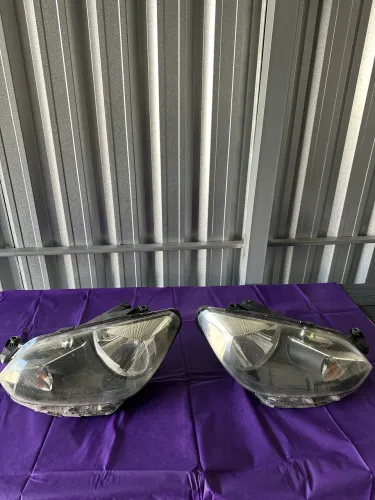 Par de Farol UP 1.0 TSI  