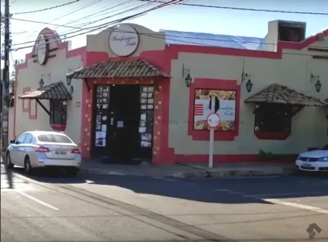 ALUGUEL COMERCIA NA JULIO DE CASTILHOS - ESQUINA COM 334M²