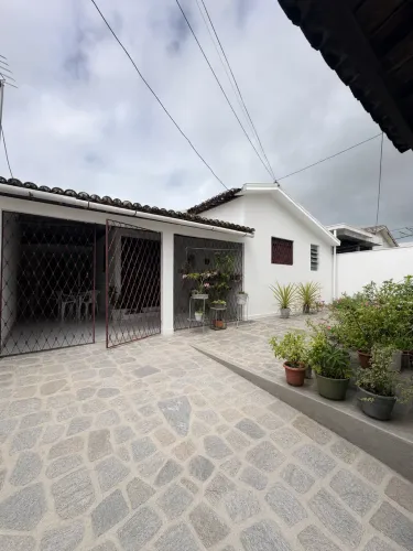 Vende  casa no Costa e Silva 