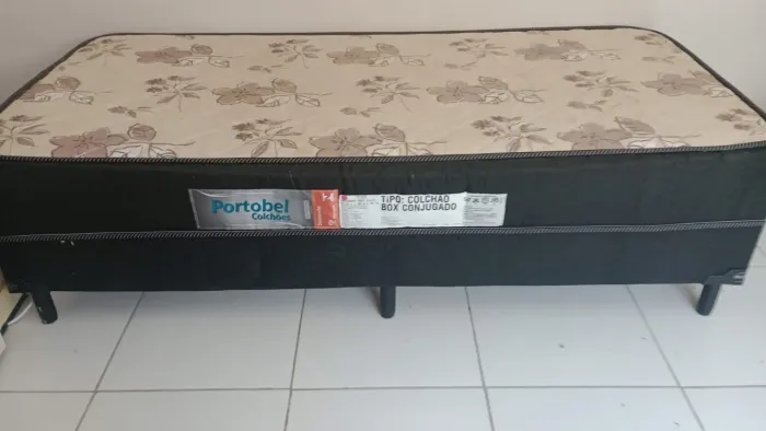 Cama de solteiro 