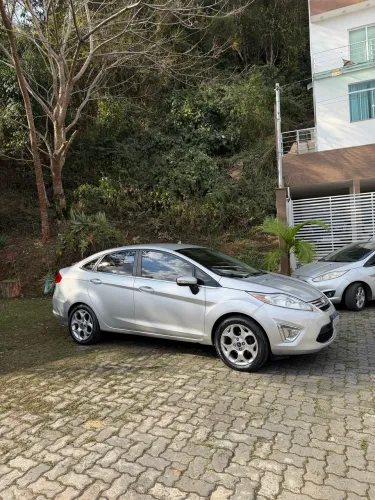 Ford Fiesta Sedan SE 1.6 16V Flex 4P 2013