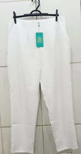 Calça alfaiataria grife Armário da Judith tamanho G nova