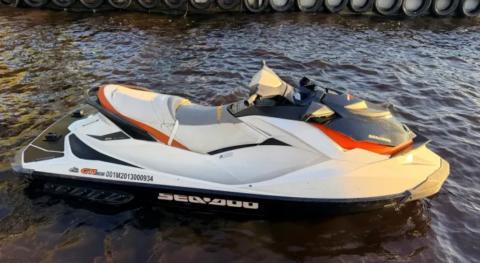 Jet ski gti130 2012 todo revisado , aceito troca em carro ou moto ( aberto a proposta)