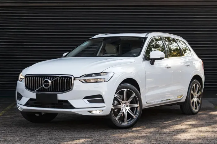 Volvo XC 60 T-5 Inscription 2.0 AWD 5P 2019
