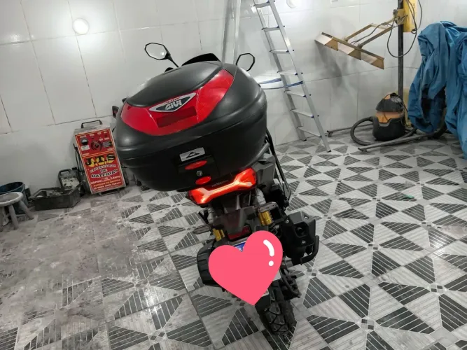 Moto super nova pouco uso