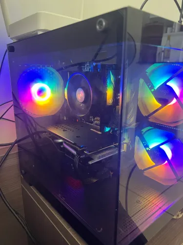 COMPUTADOR AMD Ryzen 3 4GHz Placa de Video 8Gb 16GbRam Windows 11