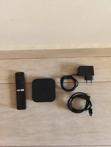 Xiaomi Mi Box S MDZ-22-AB 1ª geração 4K 8GB Preto 2GB RAM com Comando de Voz