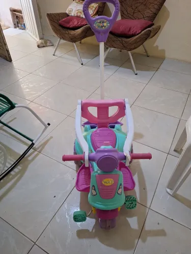 Carrinho de criança feminino