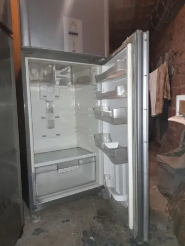 vendo geladeira usada ecelente bom estado pronta pra uso