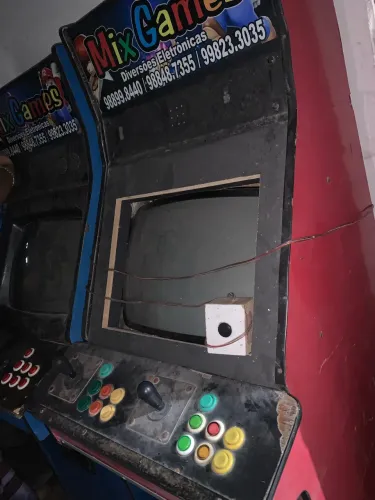 Vendo máquinas de jogos 