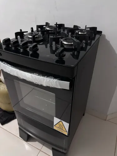 Vendo fogão 4 bocas 2 meses de uso