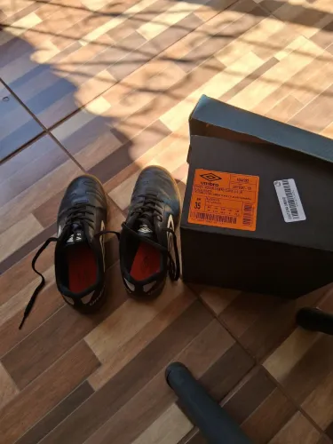  chuteira societe UMBRO