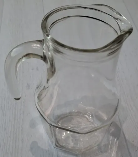 Jarra de Vidro Facetada 1,5 Litros para Suco e Água - Excelente Estado