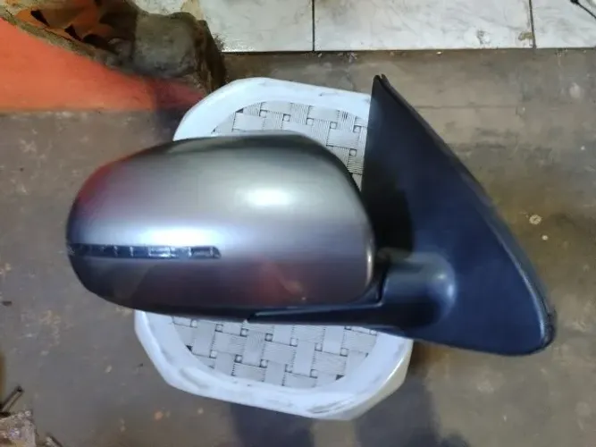 Retrovisor Direito Kia Cerato 2011