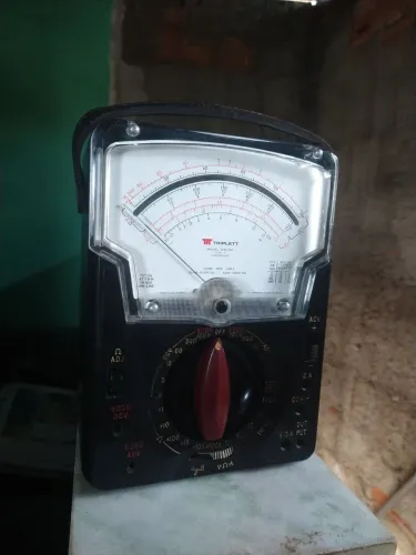 Antigo altímetro anos 70